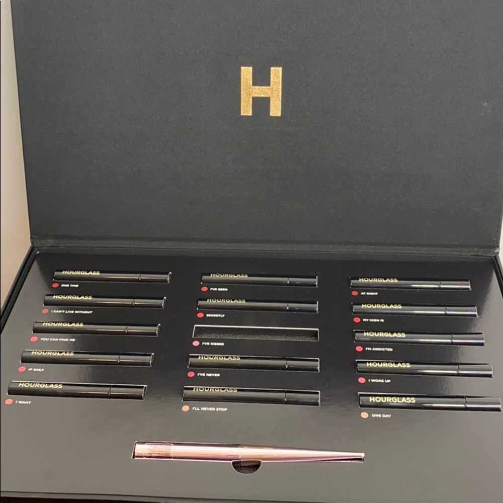 Hourglass Cosmetics Confession Refillable Lipstick